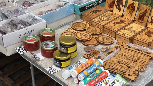 Пять признаков подделки: эксперт проверил купленную на калининградской улице красную икру (фото)  