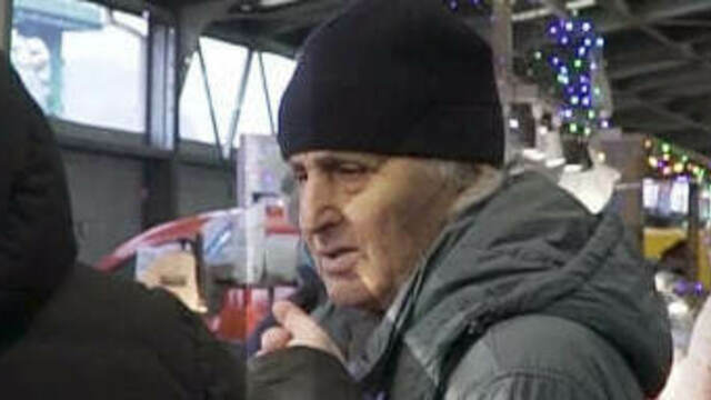 Увидеть Париж и умереть: в Калининграде ищут 90-летнего героя соцсетей, чтобы исполнить его заветную мечту (видео)  