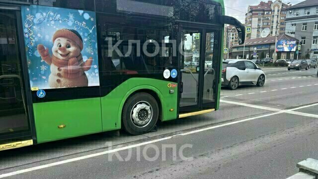 В Калининграде на линию вышли новые троллейбусы, один сломался посреди проспекта (фото)