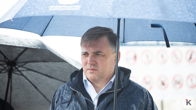 Ермак рассказал, как туристы просили кабриолеты, несмотря на плохую погоду в Калининграде