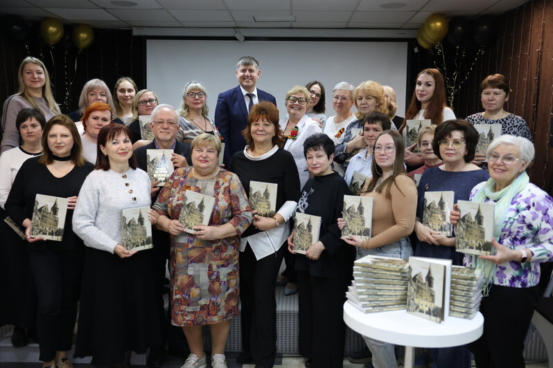 Во всех библиотеках Калининграда появилась новая книга Андрея Кропоткин «История Янтарного края»  - Новости Калининграда | Фото: пресс-служба регионального парламента