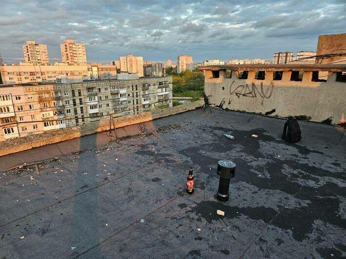 Крыша с которой упал подросток | Фото: региональный СК