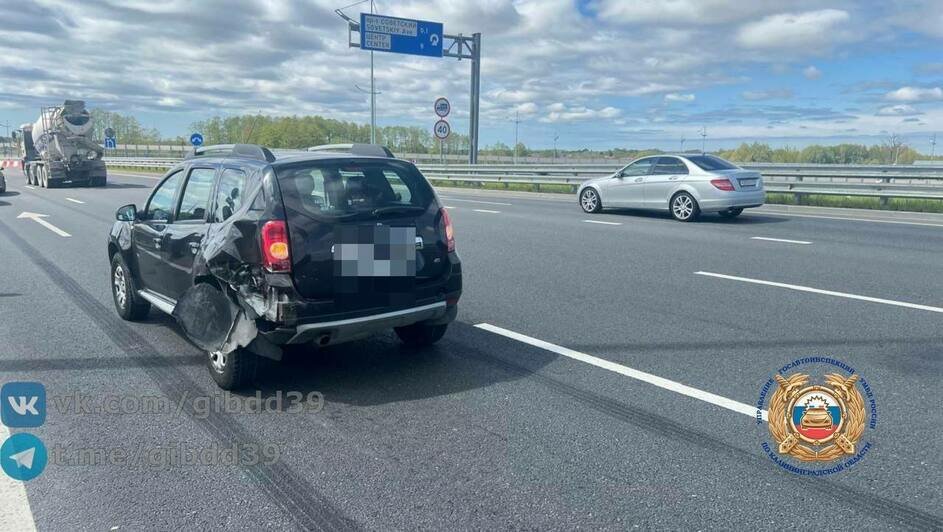 На Приморском кольце столкнулись Mitsubishi и Renault Duster   - Новости Калининграда | Фото: Госавтоинспекция Калининградской области