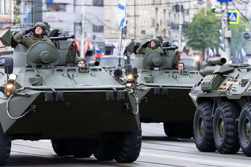 Колонну возглавили танки Т-34: как в Калининграде прошёл военный Парад Победы (фоторепортаж) - Новости Калининграда | Фото: Александр Подгорчук / «Клопс»