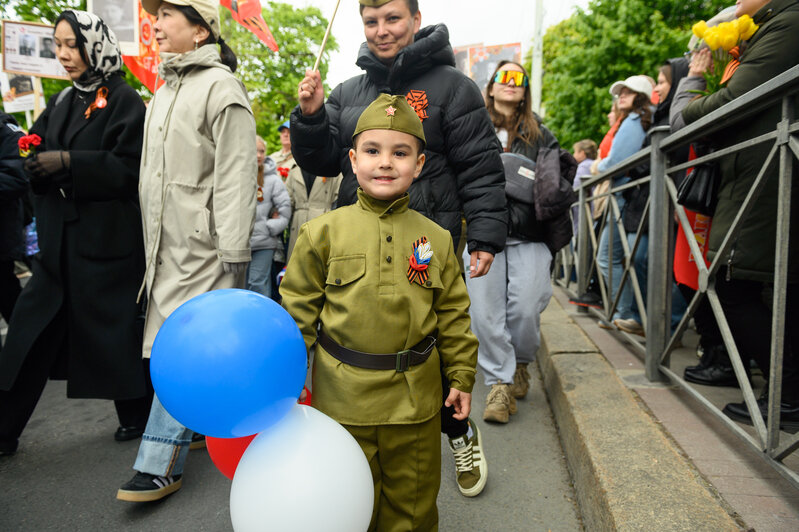 В Калининграде за парадом наблюдали ветераны (фоторепортаж) | Фото: Александр Мелехов