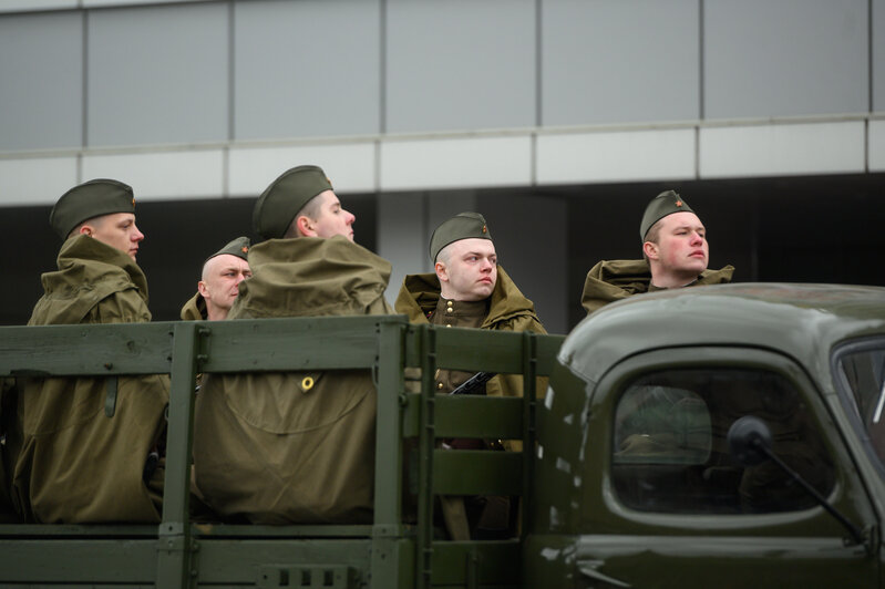 В Калининграде за парадом наблюдали ветераны (фоторепортаж) | Фото: Александр Мелехов