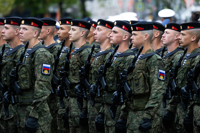 Колонну возглавили танки Т-34: как в Калининграде прошёл военный Парад Победы (фоторепортаж) - Новости Калининграда | Фото: Александр Подгорчук / «Клопс»