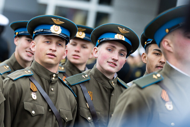Колонну возглавили танки Т-34: как в Калининграде прошёл военный Парад Победы (фоторепортаж) - Новости Калининграда | Фото: Александр Подгорчук / «Клопс»