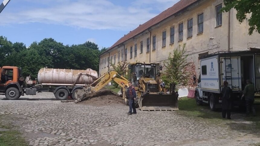 Историческая протечка: в Черняховске подземная авария подарила замку новые экспонаты - Новости Калининграда | Фото: сообщество «Замок Инстербург» / «ВКонтакте»