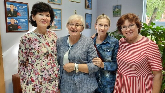 Ольга Камиловна Ткаченко — вторая слева | Фото:  Надежда Каравайцева, фото из архива Ольги Ткаченко