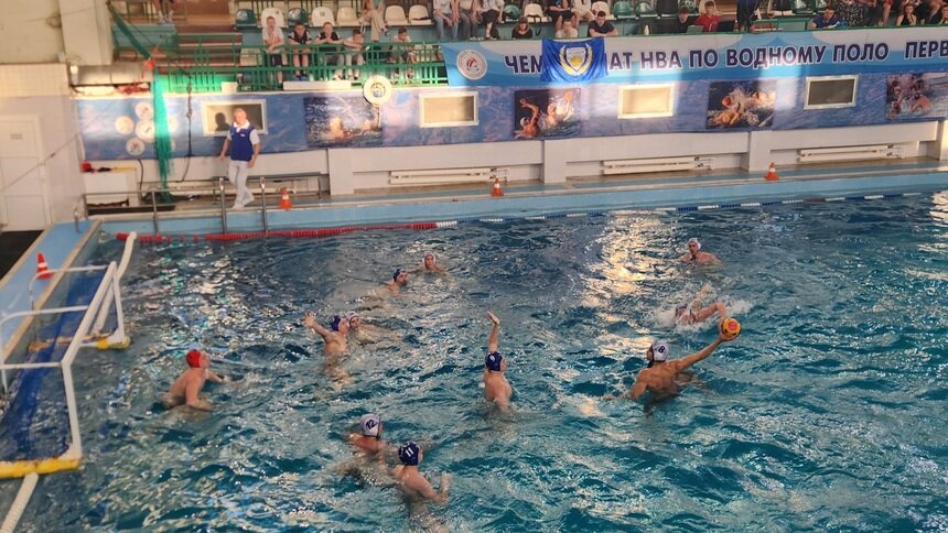 Калининградские ватерполисты первенствовали на водах знаменитого Московского бассейна №1, работающего с 1930 года и ныне называемого ФОК «Торпедо» | Фото: сайт sport.gov39.ru Калининградские ватерполисты первенствовали на водах знаменитого Московского бассейна №1, работающего с 1930 года и ныне называемого ФОК «Торпедо» | Фото: сайт sport.gov39.ru