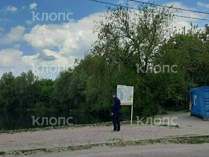 На городских озёрах в Калининграде уже начали купаться: спасатели выставили семь постов (фото) - Новости Калининграда | Фото: очевидец