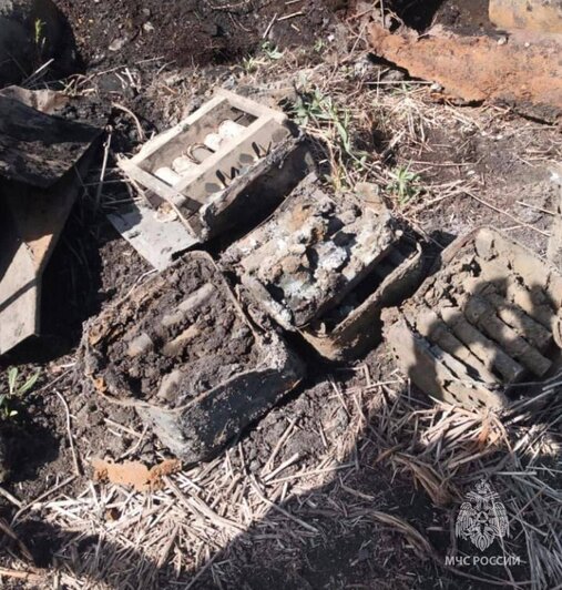 В Калининградской области за раз уничтожили 13 авиабомб и 22 взрывателя времён Великой Отечественной войны - Новости Калининграда | Фото: МЧС Калининградской области 