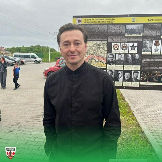 Сергей Безруков почтил память своего деда, который участвовал в штурме Кёнигсберга   - Новости Калининграда | Фото: телеграм-канал администрации Гурьевского МО