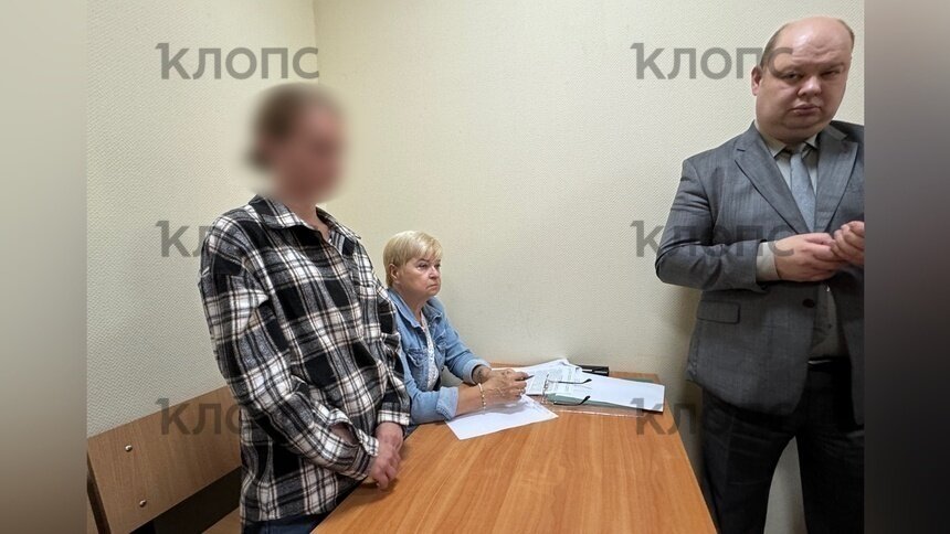 Обвиняемая произносила каждое слово еле дыша. | Фото: «Клопс»