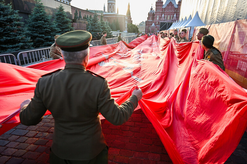 Тысячи свечей: в Калининграде и Москве почтили память павших в Великой Отечественной войне | Фото: Александр Мелехов