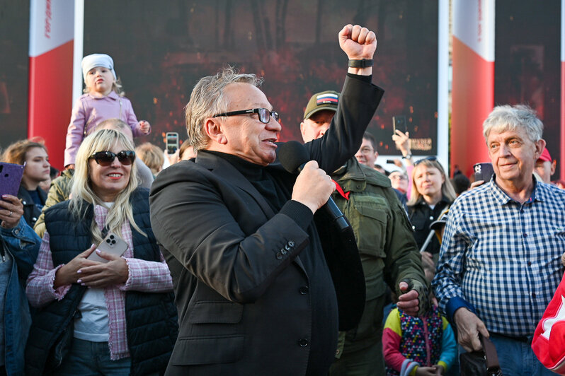 Тысячи свечей: в Калининграде и Москве почтили память павших в Великой Отечественной войне | Фото: Александр Мелехов