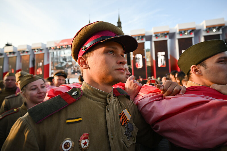 Тысячи свечей: в Калининграде и Москве почтили память павших в Великой Отечественной войне | Фото: Александр Мелехов