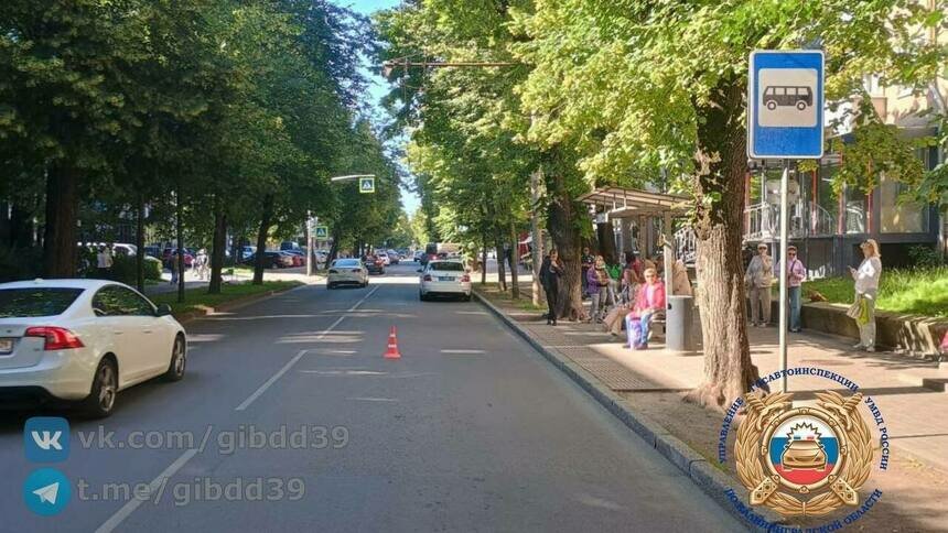 В Калининграде детская коляска упала в автобусе, ребёнок получил травмы   - Новости Калининграда | Фото: Госавтоинспекция Калининградской области