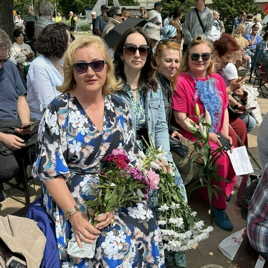 «Все мужчины смотрели с восторгом»: как калининградки возвращают моду на элегантность и учатся не стесняться красоты - Новости Калининграда | Фото из телеграм-канала «Красивый выход Калининград»