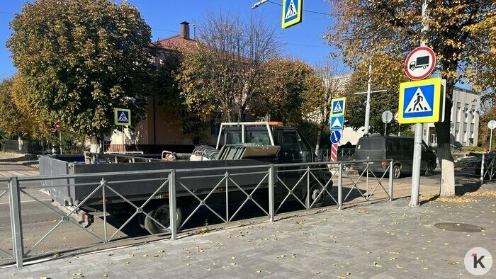 И куча знаков с жёлтыми рамками не спасла: почему случилась авария в Светлом и как подобного можно избежать  - Новости Калининграда | Фото: «Клопс»