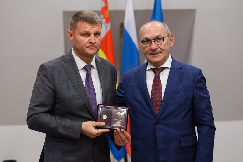 Фермерам компенсируют потери от заморозков, горожан посадили в один зал с министрами - итоги визита