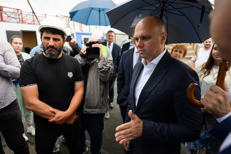 Фермерам компенсируют потери от заморозков, горожан посадили в один зал с министрами - итоги визита | Фото: Александр Мелехов 