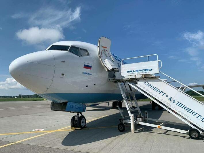 Самолёт из Москвы совершил аварийную посадку в Храброво (фото) - Новости Калининграда | Фото: Северо-Западная транспортная прокуратура