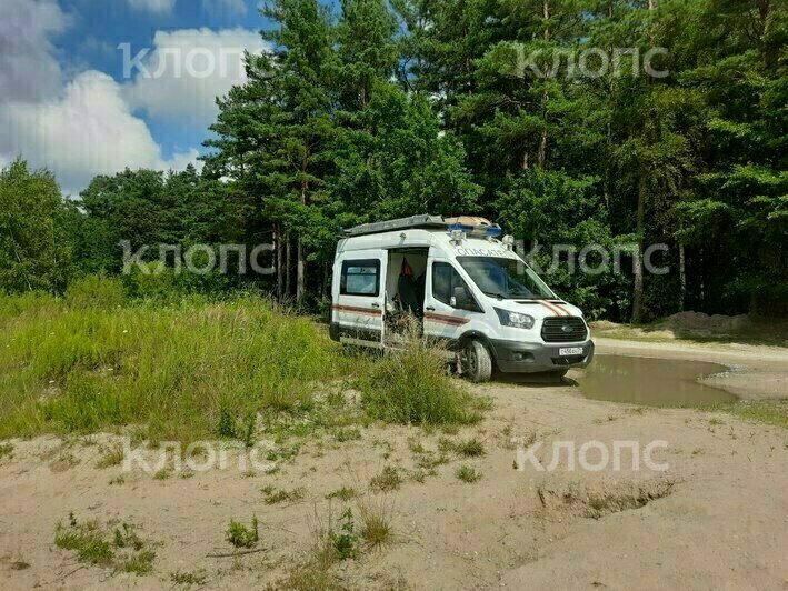 В микрорайоне А. Космодемьянского на Силикатке, предположительно, утонул человек - Новости Калининграда | Фото: очевидец 