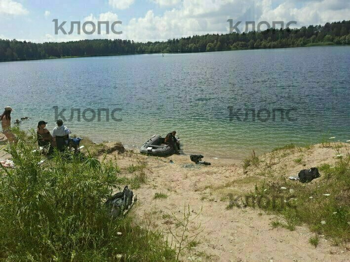 В микрорайоне А. Космодемьянского на Силикатке, предположительно, утонул человек - Новости Калининграда | Фото: очевидец 