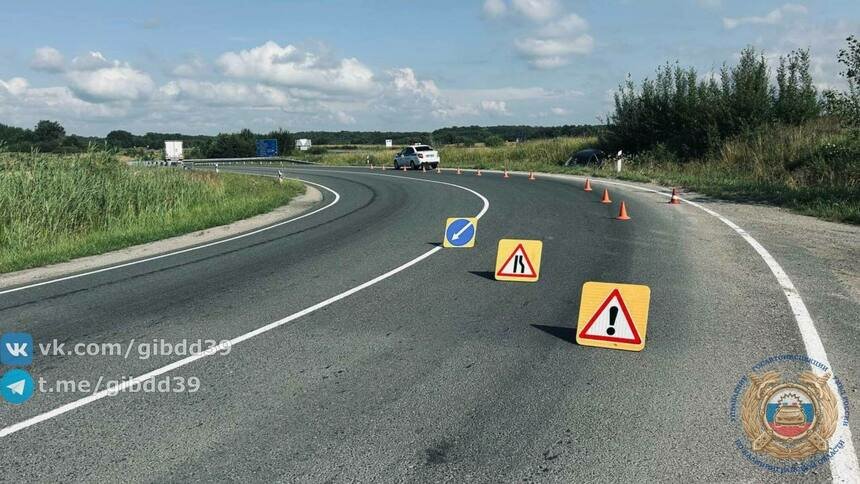 На дороге Ладушкин — Корнево водитель не справилась с управлением и улетела в кювет - Новости Калининграда | Фото: ГАИ