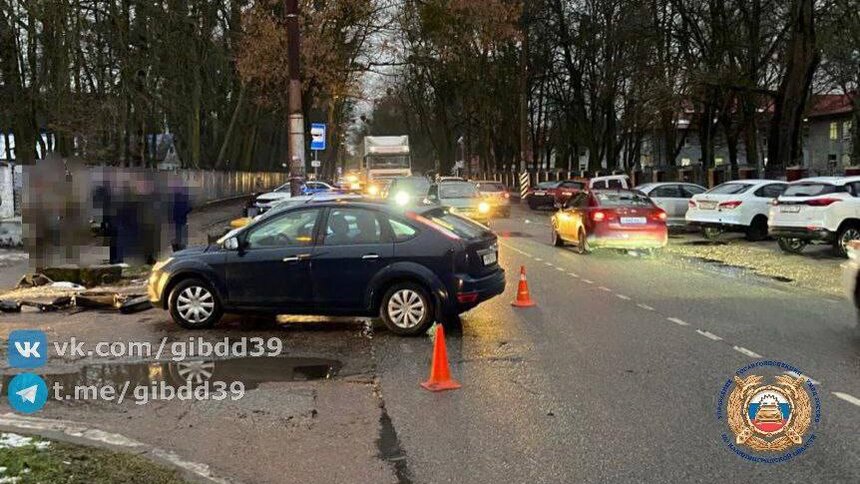 Против водителя легковушки, который сбил самокат на перекрёстке Емельянова и 3-го Ржевского переулка, возбудили дело - Новости Калининграда | Фото: ГАИ Калининградской области 