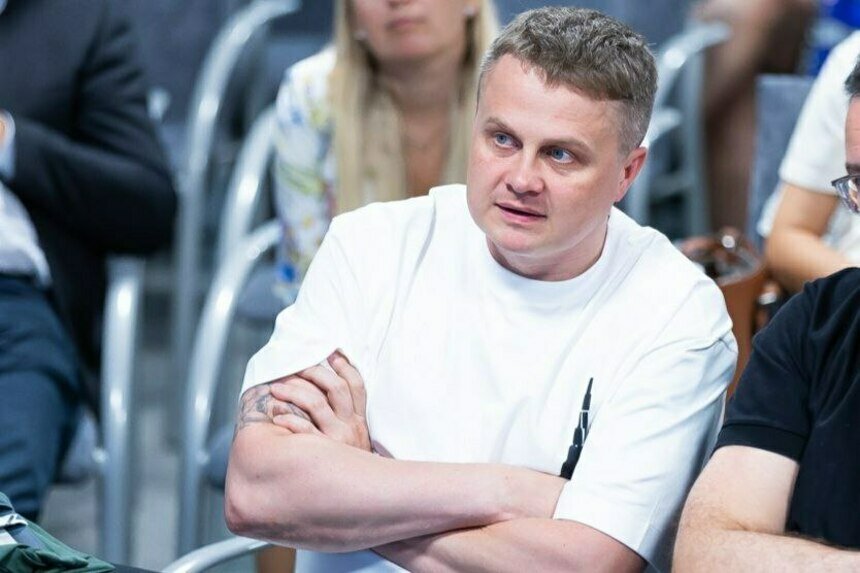 Команда Макарова: костюмы для гимнастики, умная уборка и коллекция модной одежды  - Новости Калининграда