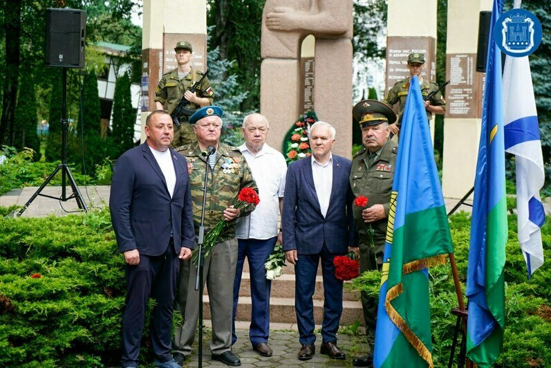 В Калининградской области отметили 95-ю годовщину Воздушно-десантных войск России - Новости Калининграда | Фото: правительство Калининградской области