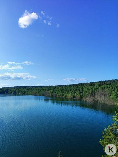 Затопленный каньон, откуда прыгают местные в прозрачную воду | Фото: Алина Соболева