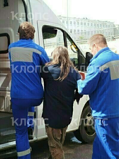 Пожар на Гайдара: жильцы дома рассказали о странностях соседки, едва не погубившей маленькую дочь     - Новости Калининграда | Фото: очевидец
