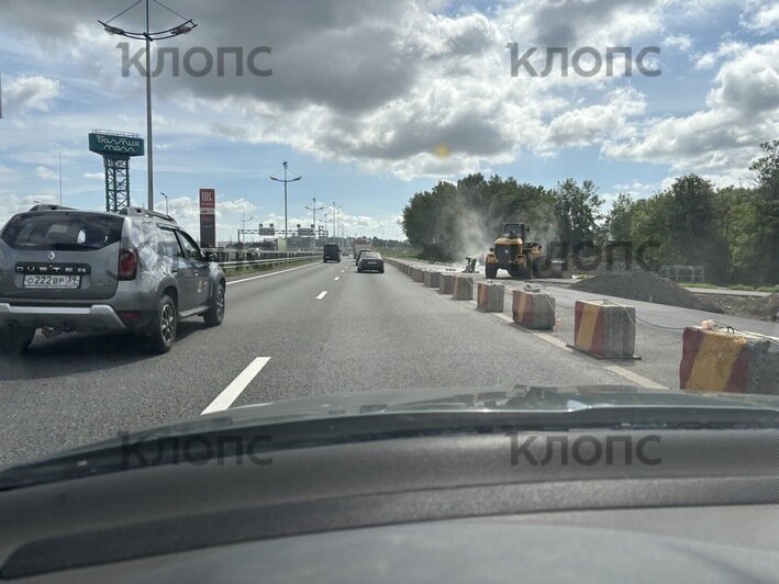 «Приморское кольцо расширяют?»: в начале скоростной магистрали кипят дорожные работы (фото) - Новости Калининграда | Фото: «Клопс»