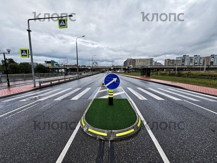 Московские дорожные островки безопасности установлены в Калининграде: что изменится для водителей и пешеходов (фото) - Новости Калининграда | Фото: Александр Подгорчук / «Клопс»