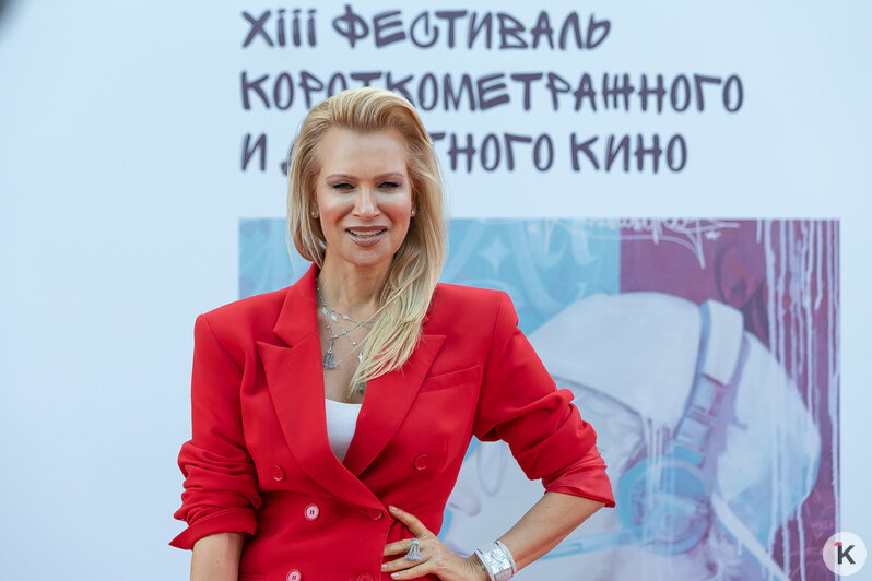 «Как говорится, ещё не наудивлялись»: на открытие фестиваля «Короче» в Калининграде приехали Чиповская, Стоянов и Бондарчук (фоторепортаж) - Новости Калининграда | Фото: Александр Подгорчук / «Клопс»