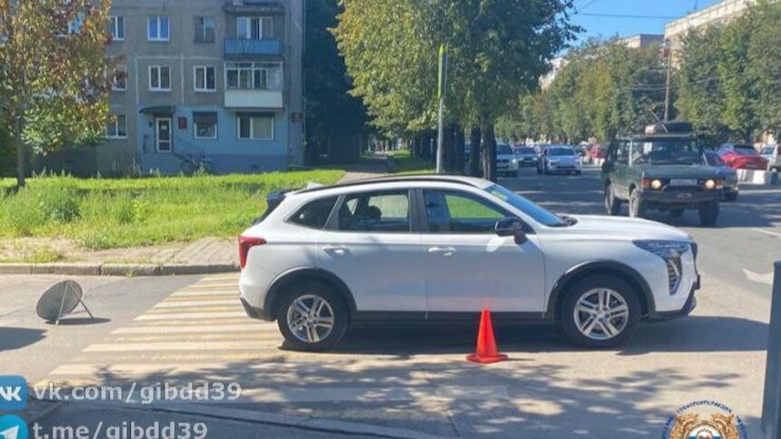 На Московском проспекте кроссовер сбил пенсионерку, её доставили в больницу  - Новости Калининграда | Фото: ГАИ Калининградской области 