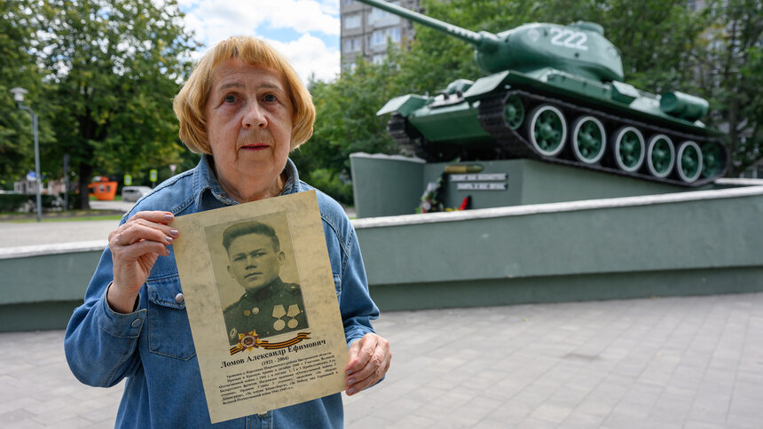 Светлана Ломова рассказала о своём отце. После войны он демобилизовался и остался в Тильзите, нынешнем Советске | Фото: Александр Мелехов Светлана Ломова рассказала о своём отце. После войны он демобилизовался и остался в Тильзите, нынешнем Советске | Фото: Александр Мелехов