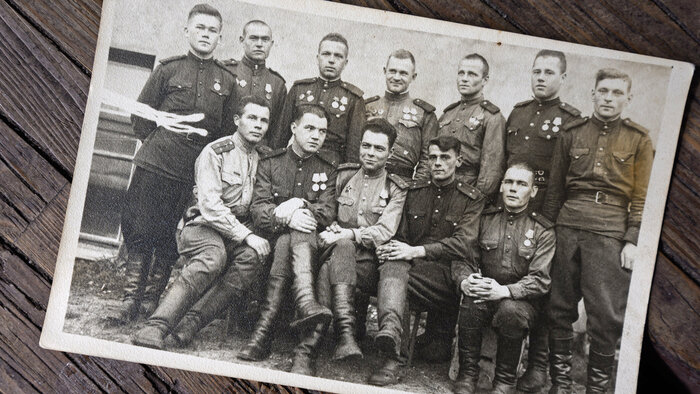 В семейном альбоме - фотографии военных лет  | Фото: из архива героя публикации