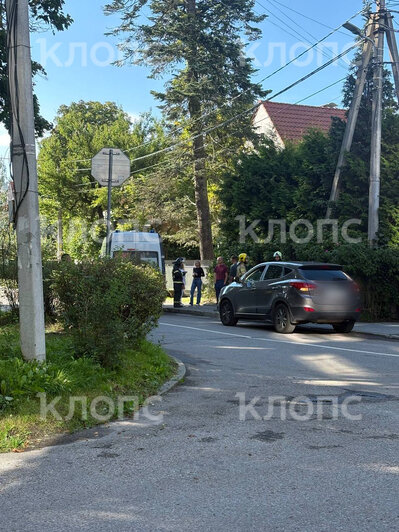 На пересечении Белинского и Воздушной столкнулись две легковушки, 14-летнюю пассажирку госпитализировали - Новости Калининграда | Фото: очевидец 