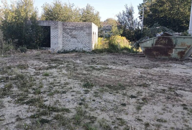 В Пионерском после жалоб жителей в соцсетях разобрали стихийную свалку на Береговой  - Новости Калининграда | Фото: прокуратура Калининградской области 