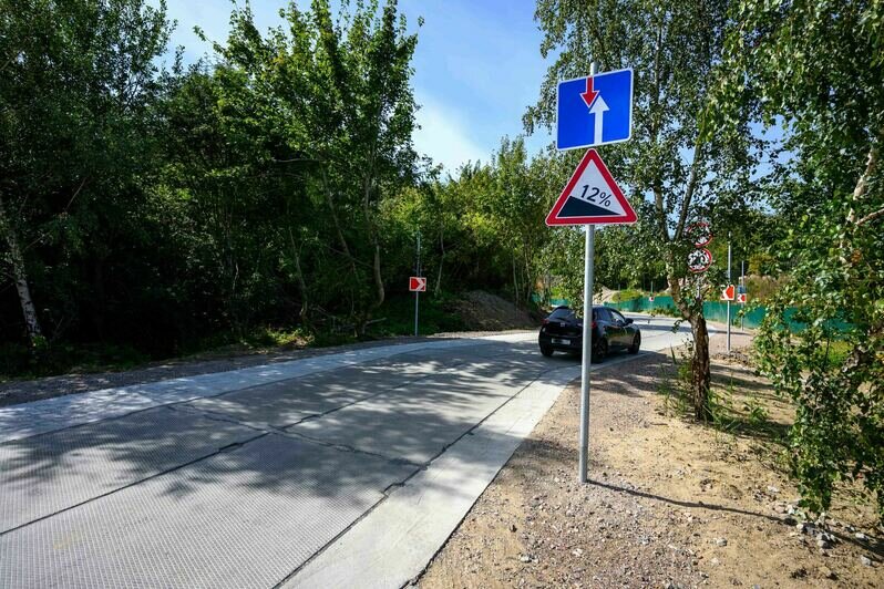 Дорогу к морю облюбовали не только рыбаки, но и отдыхающие - это проблема  | Фото: Александр Мелехов