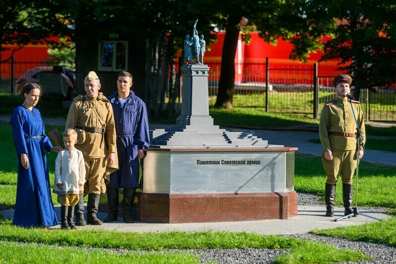 В центре Калининграда открыли «Спасённую Европу» (фото)  | Фото: Александр Мелехов