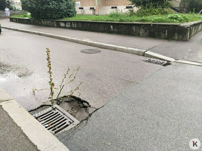 «Боимся, что уйдём под землю»: на Ярославской и Воздушной появились новые провалы (фото) - Новости Калининграда | Фото: «Клопс»