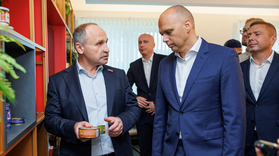 Алексей Беспрозванных вспомнил вкус детства на рыбзаводе «За Родину» - Новости Калининграда