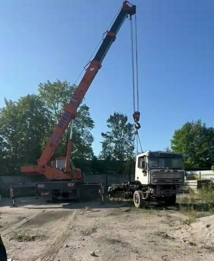 Землекоп из Светлого накопил многомиллионные долги и попытался сыграть в прятки с приставами: экскаватора и КАМАЗа больше нет - Новости Калининграда | Фото: пресс-служба УФССП России по Калининградской области