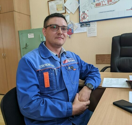 Виктор Листопадов (справа), Евгений Михин (в центре) и Владимир Хохлов — теперь больше чем коллеги | Фото: «Клопс»